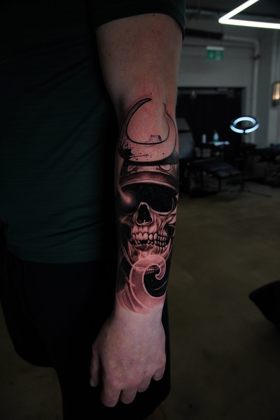 Geisha & Torii — black and grey abstract realism tattoo by Zackel